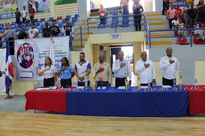 Alcalde Yohendy Jiménez participó en el 4to Festival Regional de Marcha Escolar.