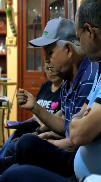 lcalde, Yohendy Jiménez sostuvo la noche un encuentro con la Junta de Vecinos del sector Bello Atardecer